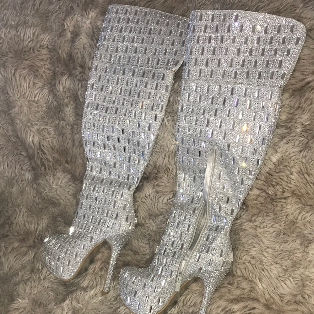 Shiekh knee/thigh high rhinestone bedazzled disco mirror high heel boots silver